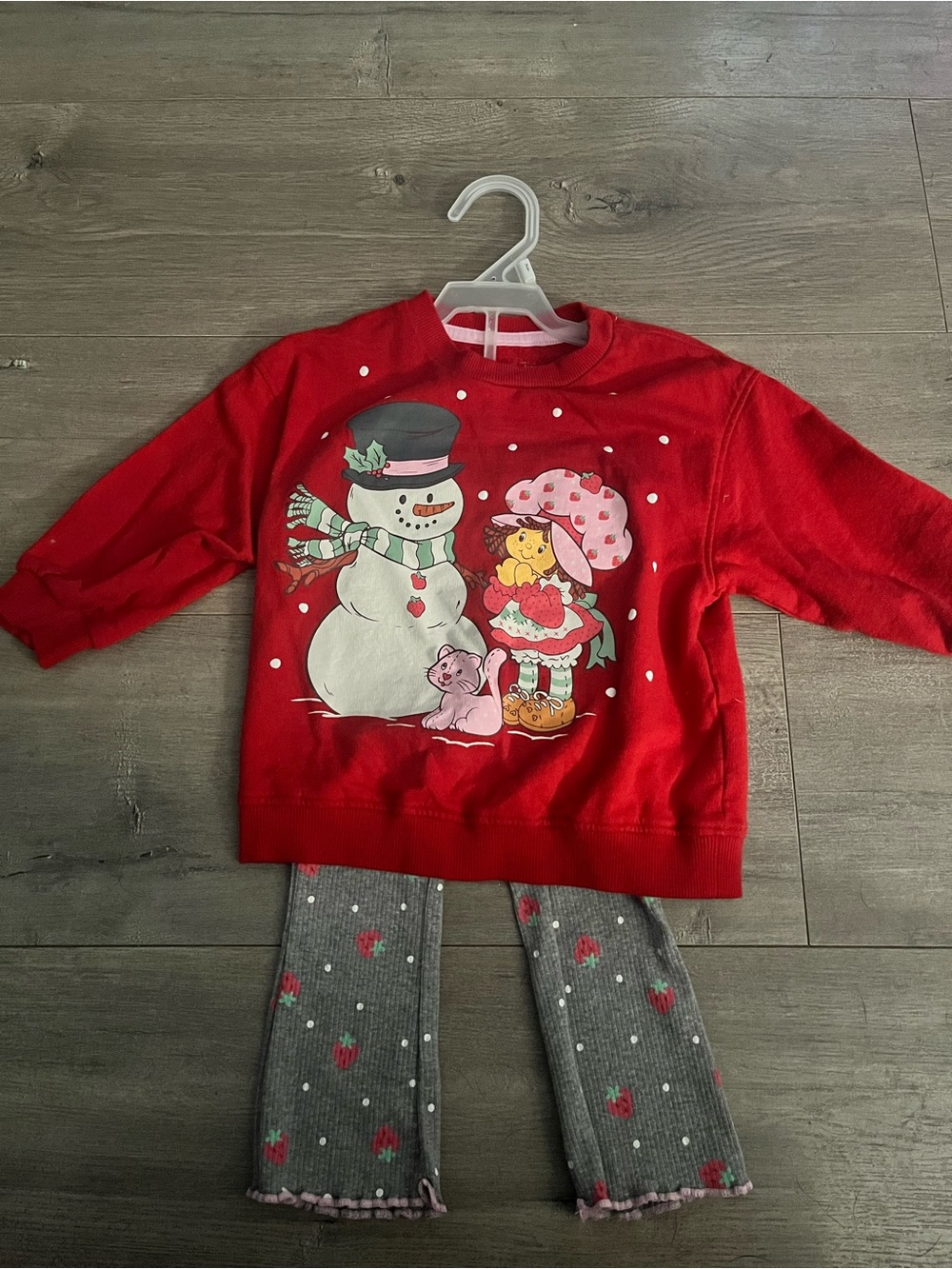 ToddlerRed Snowman & Strawberry Shortcake Graphic Sweatshirt Set- Size 18 months